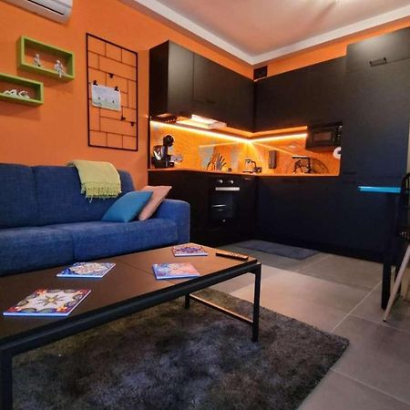 Modern - 50 M From Sea - Free Wi-Fi - Super Cool - Terrace - Fully Air-Conditioned Сент-Полс-Бей Екстер'єр фото