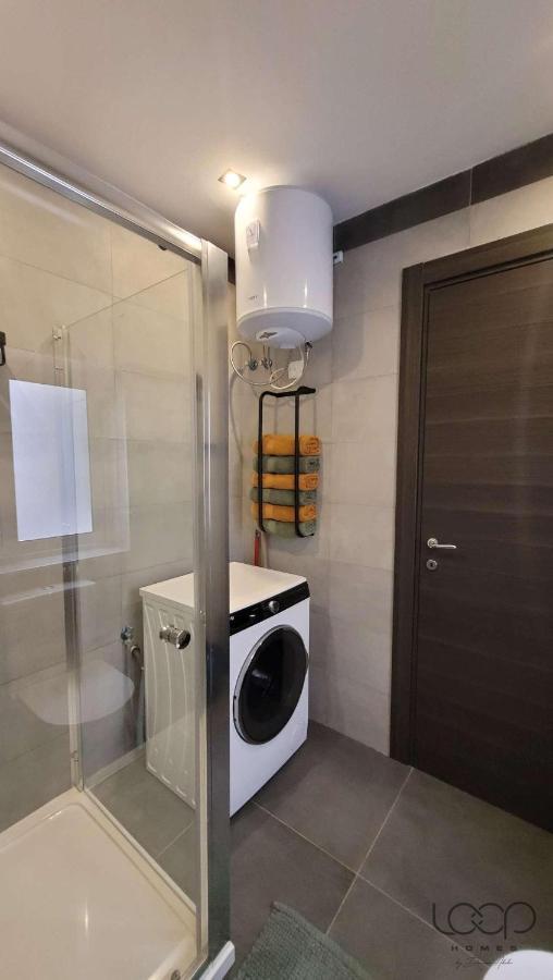 Modern - 50 M From Sea - Free Wi-Fi - Super Cool - Terrace - Fully Air-Conditioned Сент-Полс-Бей Екстер'єр фото