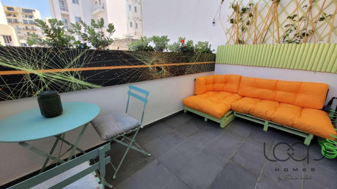Modern - 50 M From Sea - Free Wi-Fi - Super Cool - Terrace - Fully Air-Conditioned Сент-Полс-Бей Екстер'єр фото